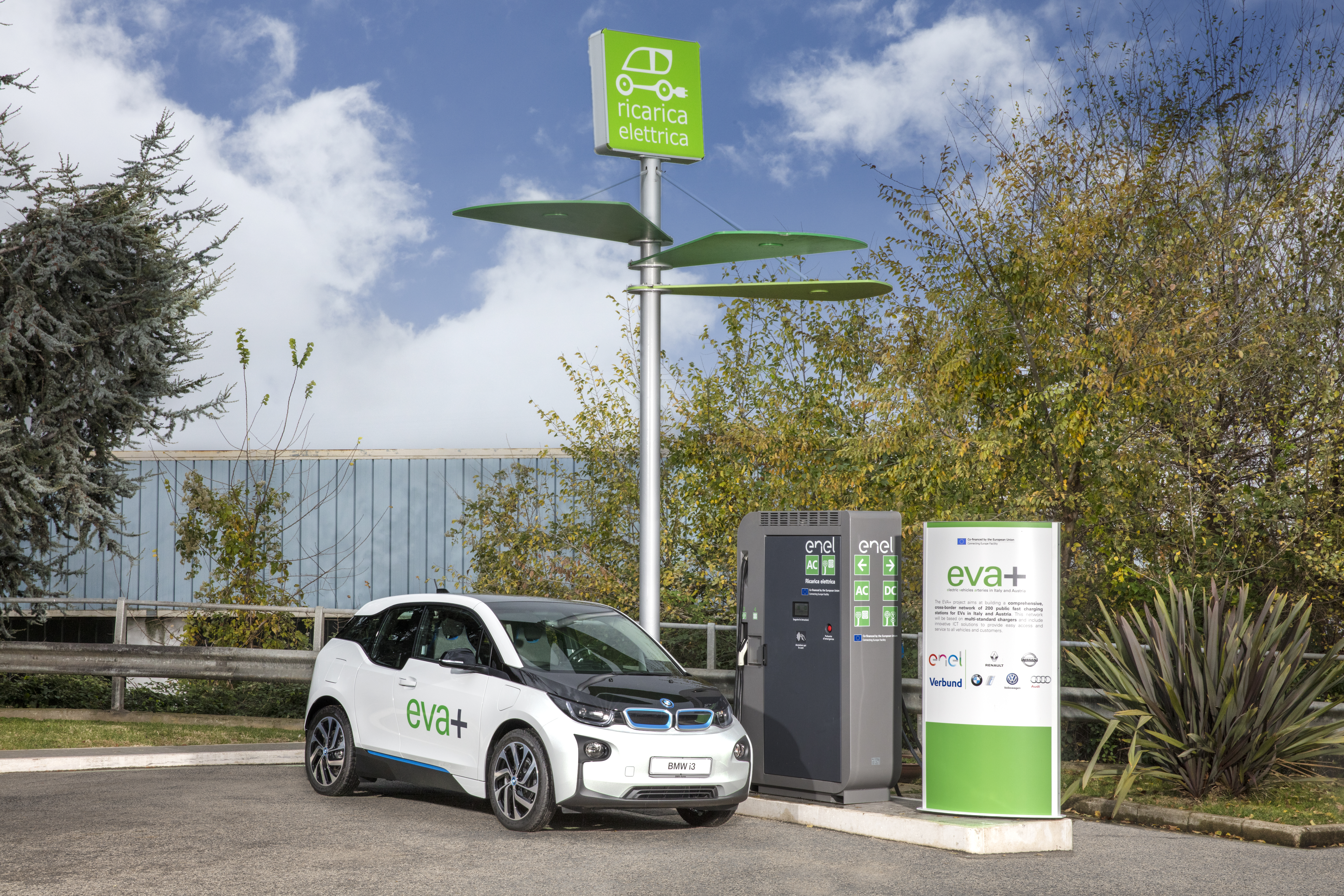 BMW partner di EVA+ per la mobilità elettrica in autostrada.