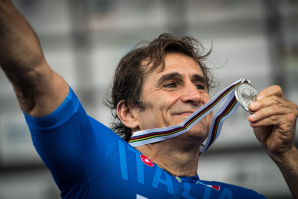Due medaglie per Alex Zanardi ai mondiali di handbike di Maniago