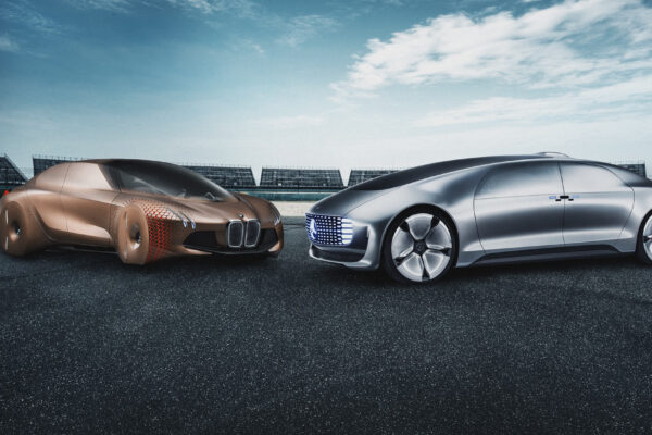 BMW e Daimler insieme per la guida autonoma
