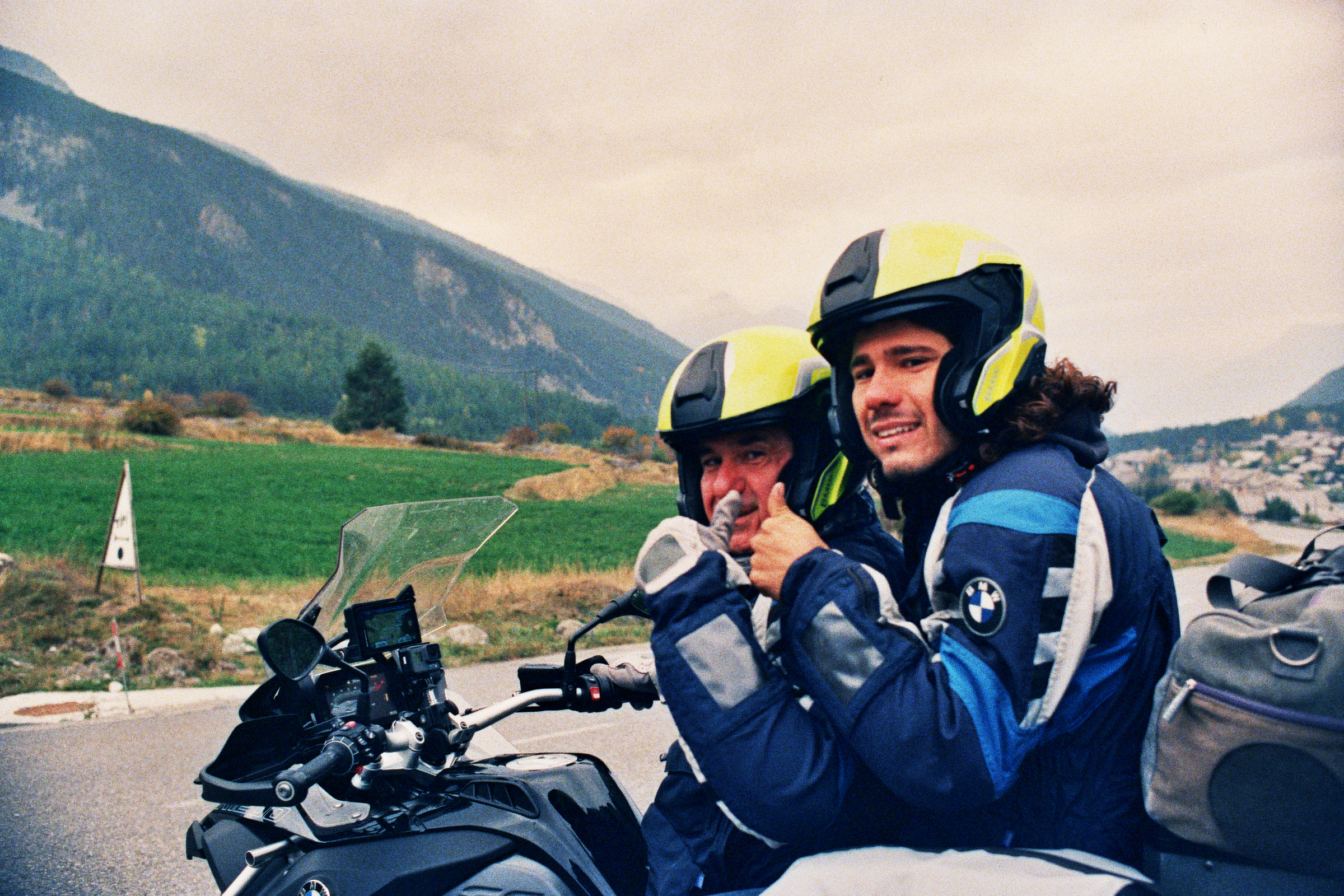 BMW Motorrad affronta il tema dell’Autismo nel film “Se ti abbraccio non avere paura” di Ushuaia”