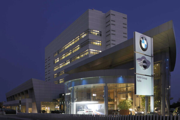 50mila mascherine per gli ospedali italiani da BMW Group Italia e 12 concessionari